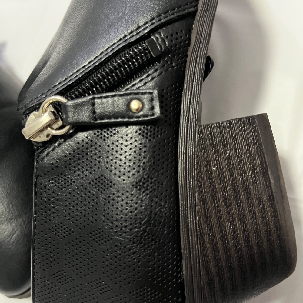 Dr. Scholl’s Black Booties, size 7.5 - Picture 3 of 12